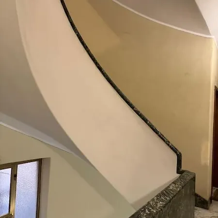 Gianicolo House